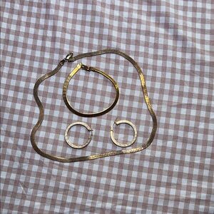 Elegant Gold Jewelry Set